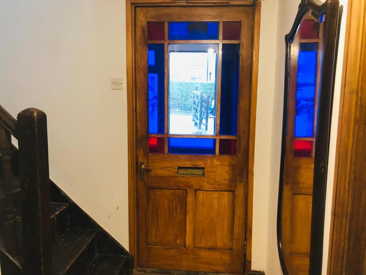 Universal Harmony Retreats Glastonbury Apartment Ngoại thất bức ảnh